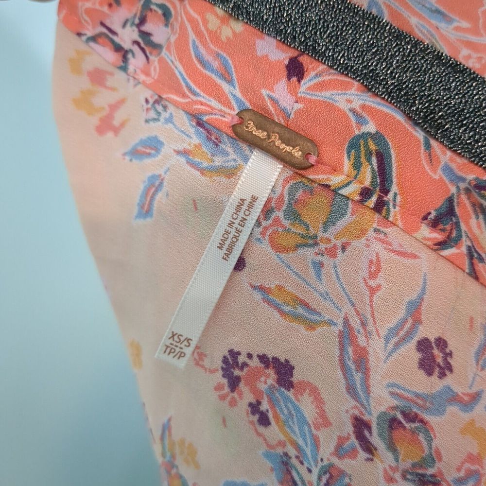 Free People Women's Size XS/S Floral Zip Jacket Kimono Sleeve Coral /Pink - Picture 3 of 4